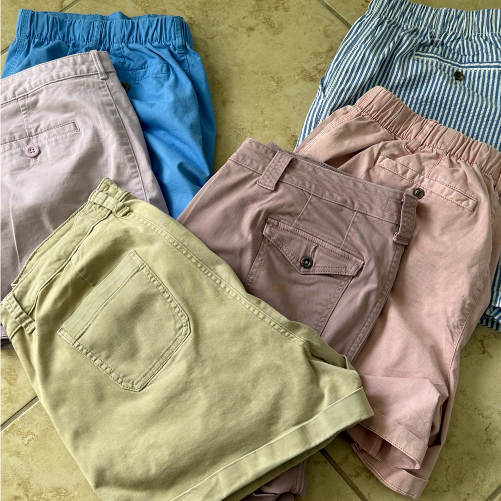 Women’s Shorts 16-18